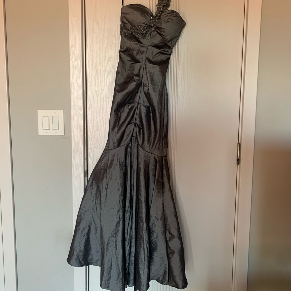 Beautiful mermaid gown with one embroidered strap